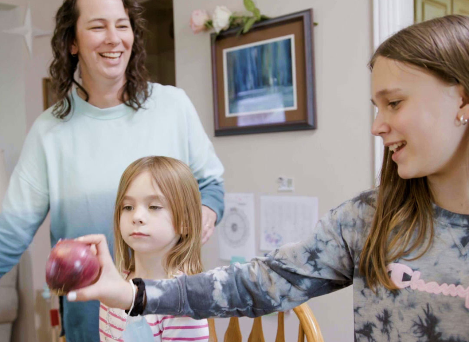 Good Food For All Girls With Apple